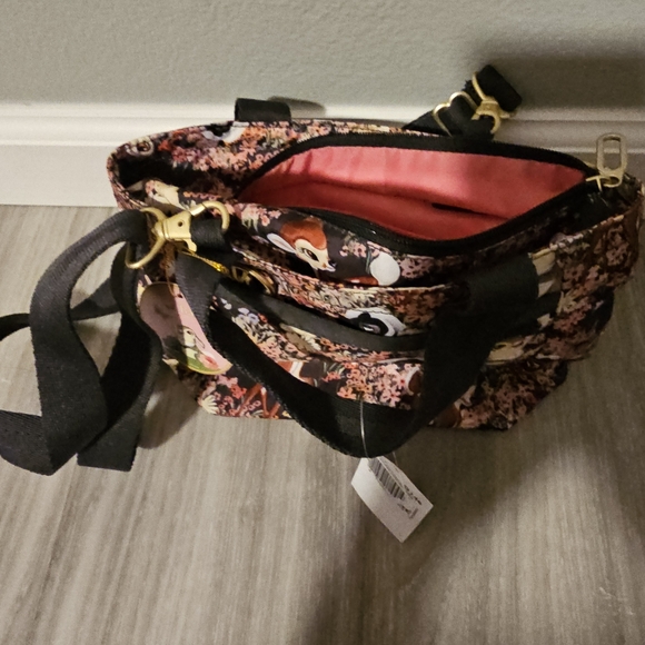 Lesportsac Bambi and friends Cross body bag NWT - Picture 3 of 5